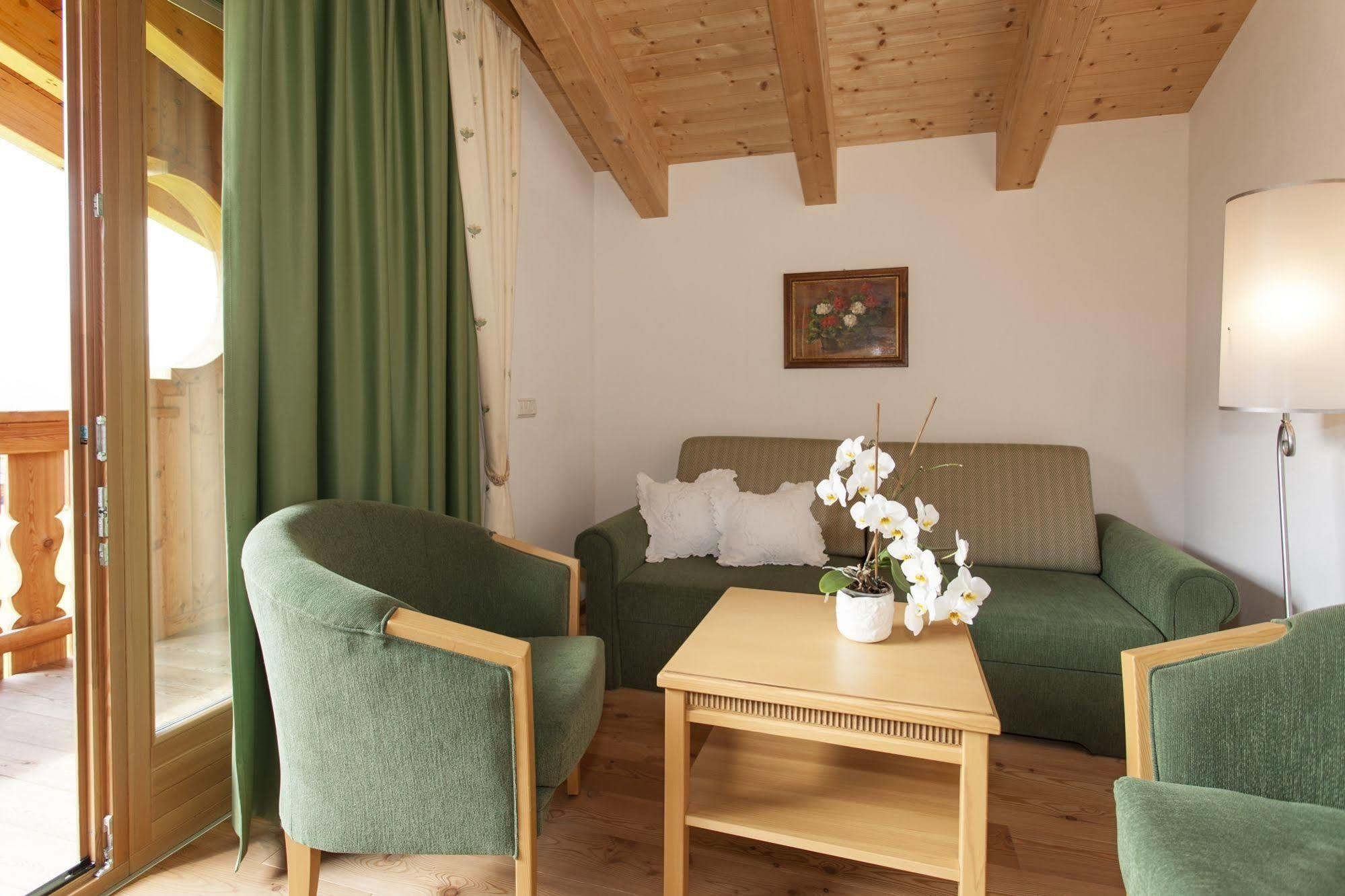 Dependance Hotel Mareo Dolomites San Vigilio Di Marebbe Exterior foto